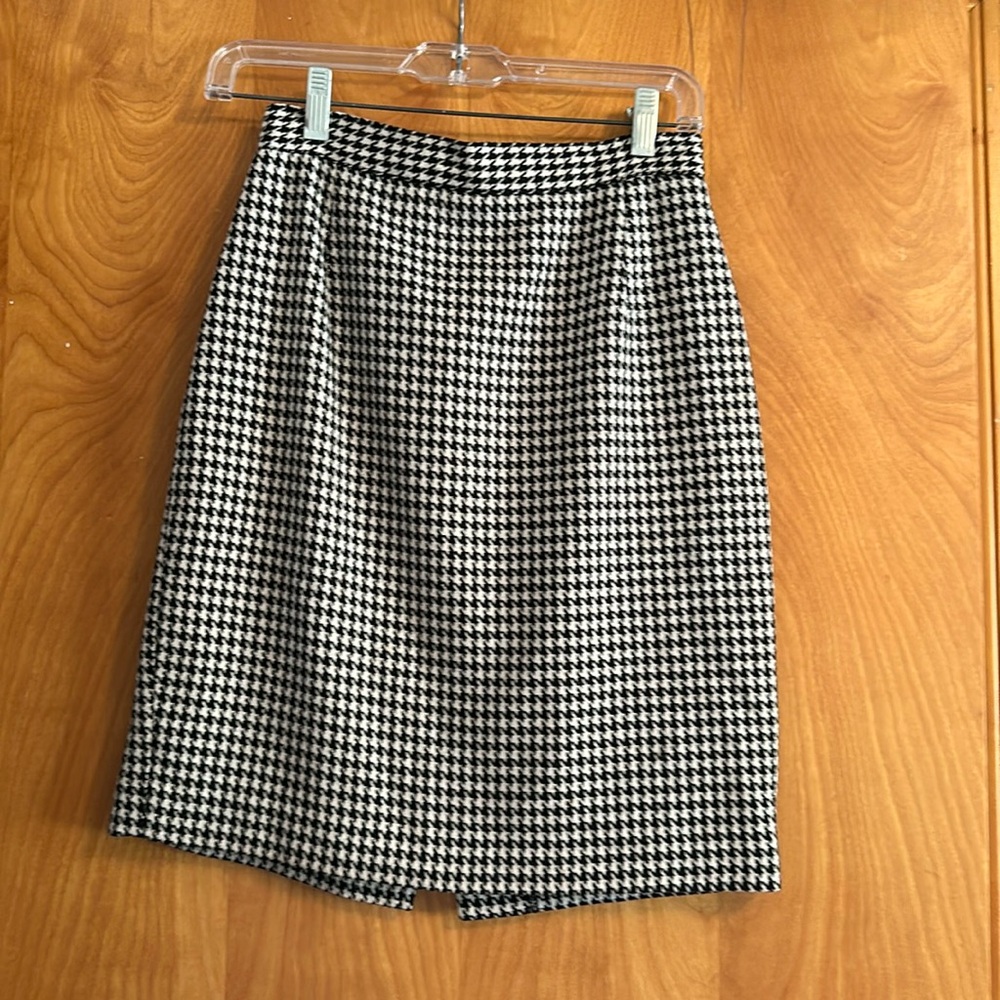 Vintage Campagnie International Express Women's Above Knee Houndstooth Skirt
